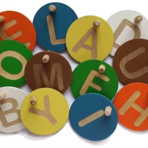 lot de 26 lettres de l'alphabet à encastrer dans la maison en bois perforé de lil house